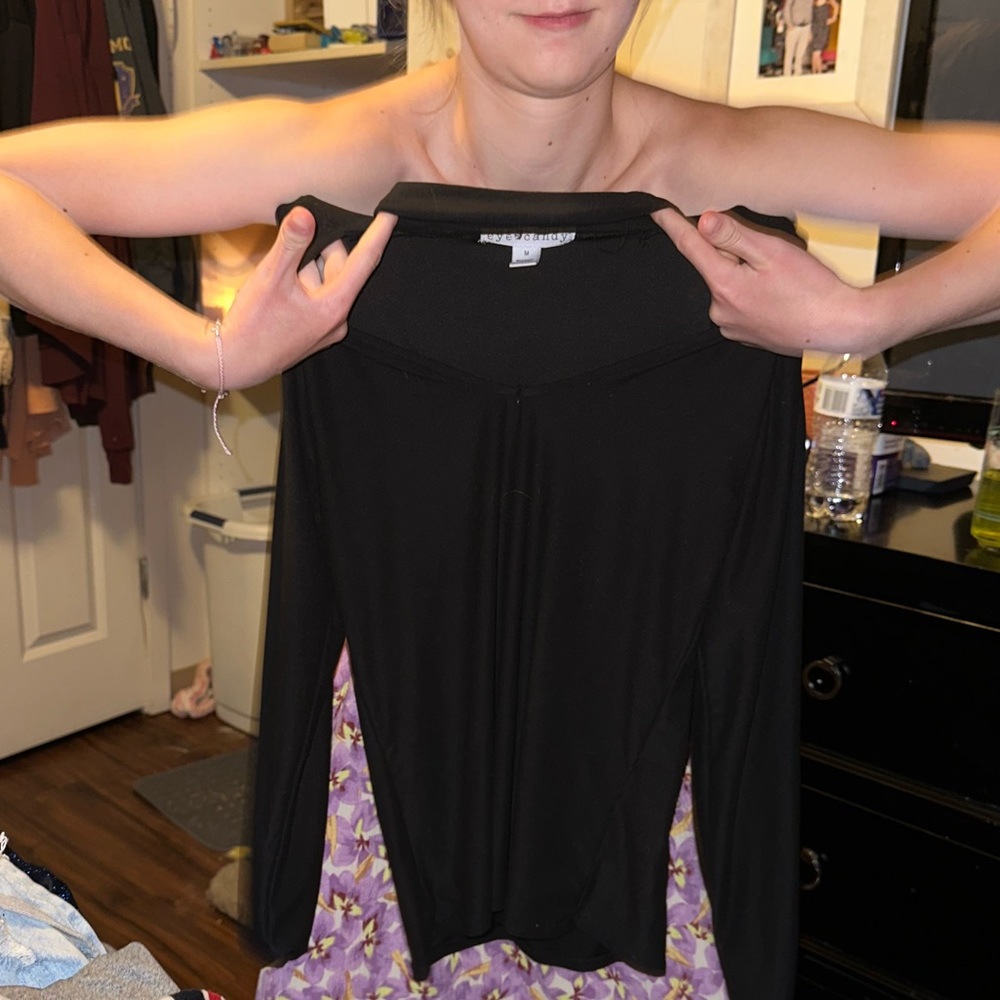 black long sleeve with neck band